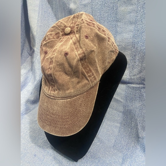 🍀 3/$15 Women’s Unbranded Plain Burgundy Baseball Cap - Picture 1 of 5